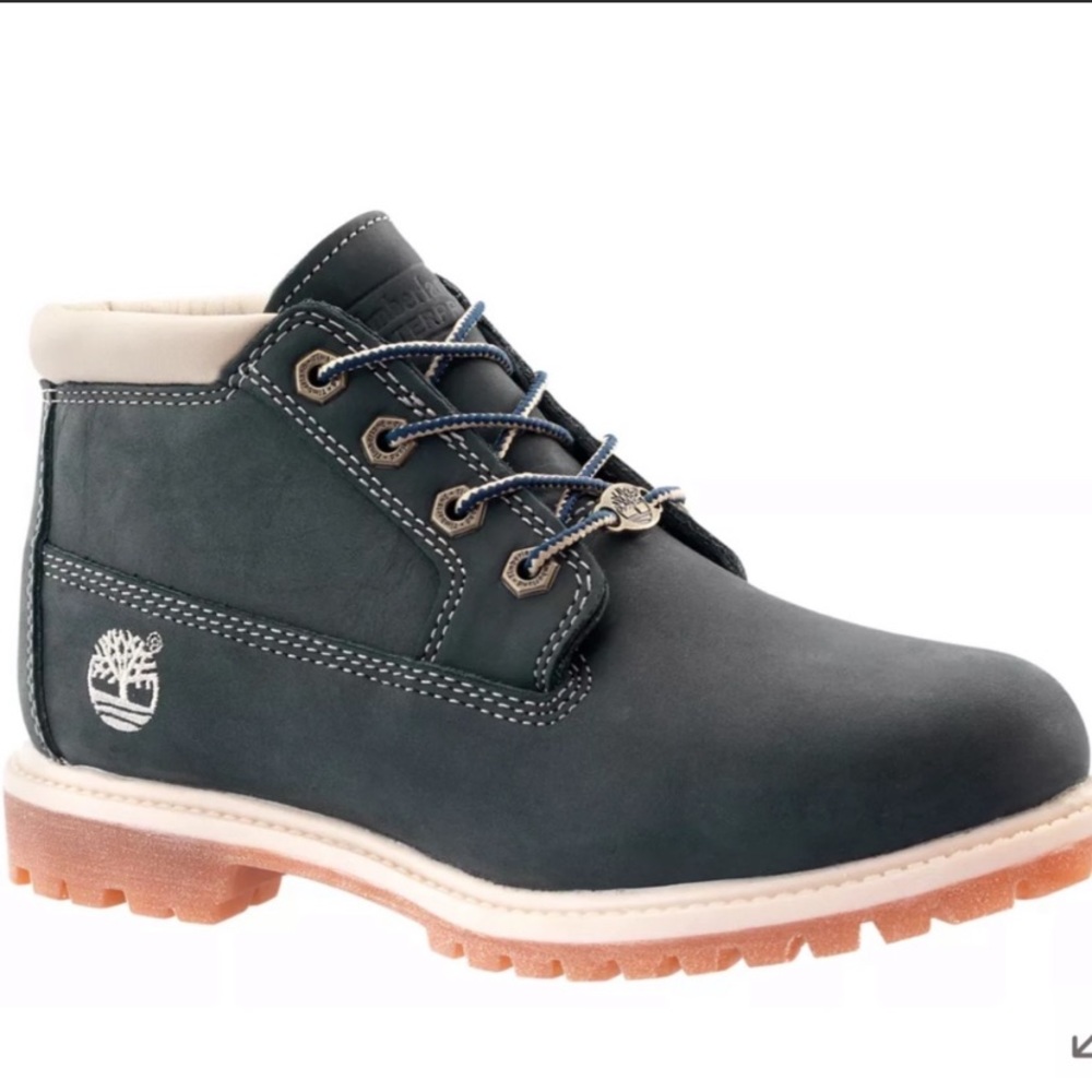 Timberland Nellie Chukka Waterproof Size 9 Navy